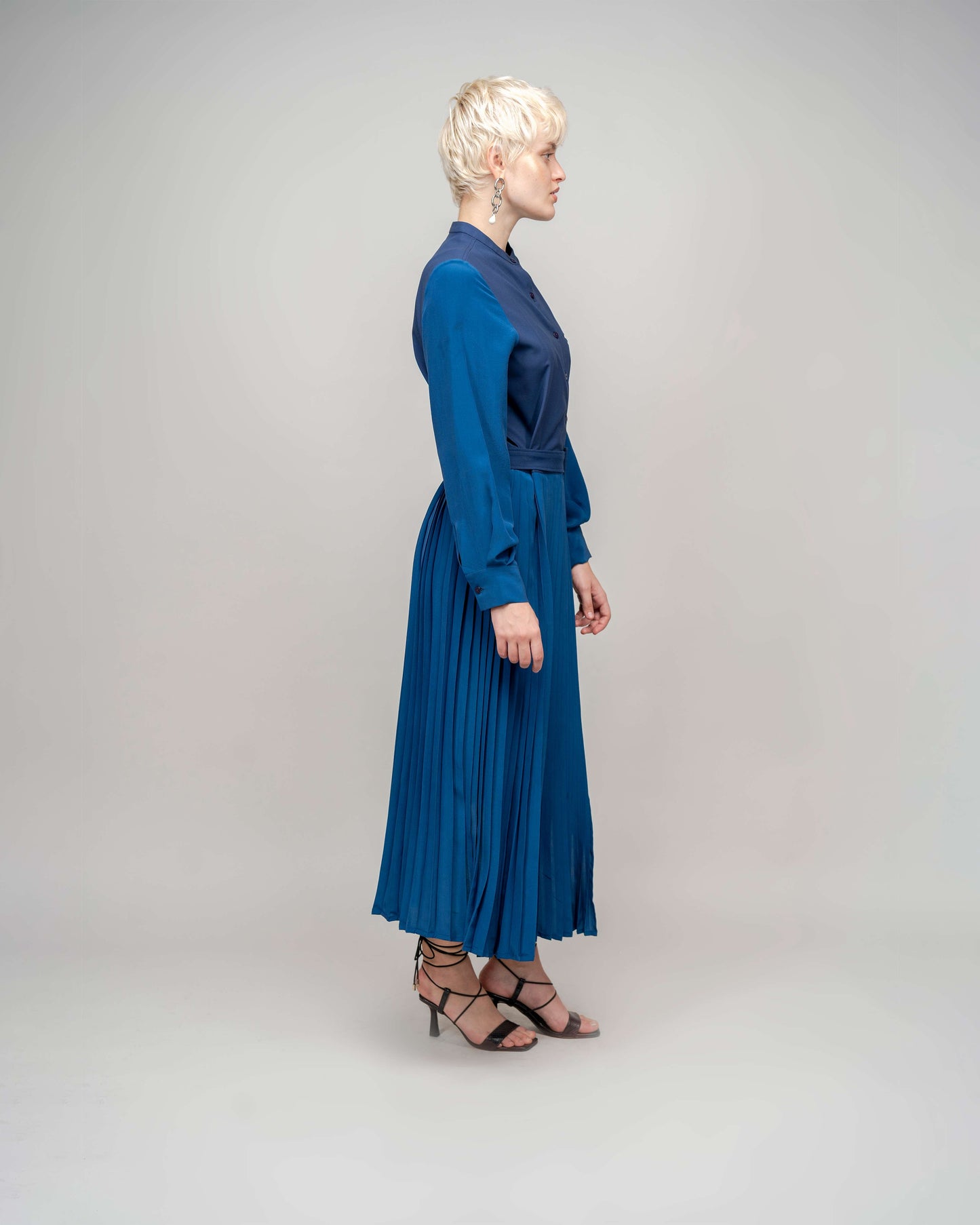 Fan Dress In Carbon