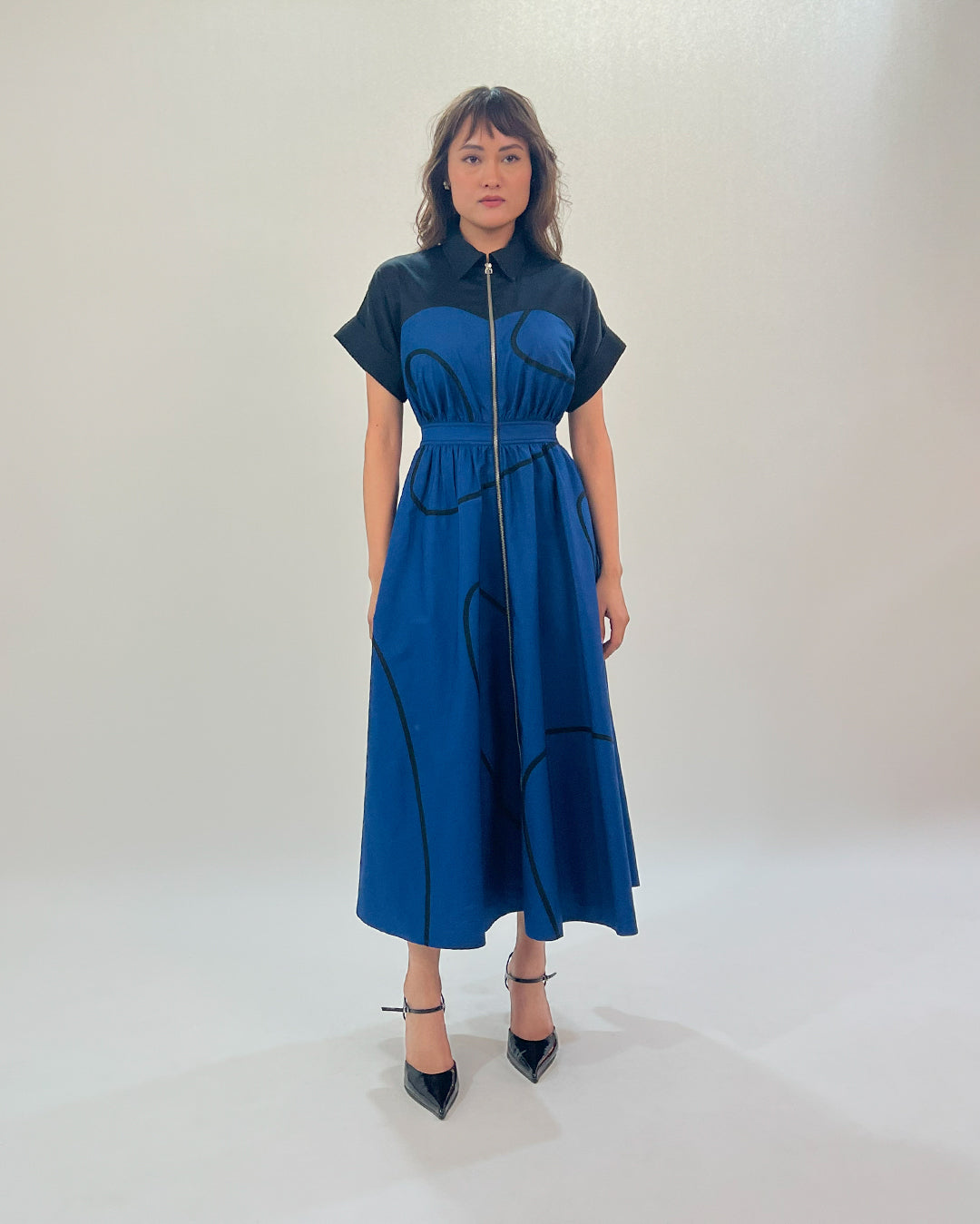 Cup Stem Zip Dress